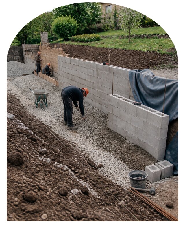 Строительство подпорной стенки на участке под ключ в Печоре